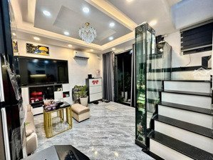 chú 4 muốn bán gấp nhà phạm văn bạch giá ngộp chỉ 3ty990tr