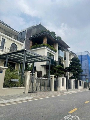 chính chủ bán biệt thự đơn lập starlake tây hồ tây 286m2, 329m2 xây 3.5 tầng+hầm, thang máy, sổ đỏ