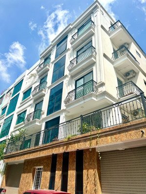 cho thuê nhà lk 90m x 5t. mt 12m, thang máy, nhà mới keng kđt mỗ lao, nguyễn văn lộc.