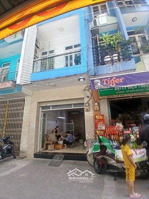 giảm sốc 500 triệu còn 9,8 tỷ.rẻ nhất khu vip phú nhuận hiếm có p.13, sát lê văn sỹ. 53m2. 3 tầng