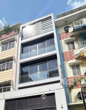 cô chú về quê hạ giá căn nhà nguyễn tiểu la - quận 10 - giá hạ còn 4 tỷ 050 -ở hay cho thuê đều tốt