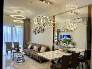 chính chủ cho thuê !! full nội thất cao cấp !!! căn hộ privia mới 100% trực diện hồ bơi 2pn 2wc