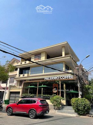 siêu phẩm! biệt thự mt nguyễn gia trí, d2 cũ (9 x 20m) 4 tầng, hđt 90tr/tháng, giá tốt 31 tỷ