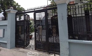 bán nhà p. bình thuận, q7, hcm
diện tích 333m2. đang khai thác phòng trọ 70trieu-200trieu/tháng