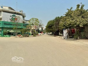 bán nhà cầu diễn, 128m2 phân lô vỉa hè, kinh doanh vp đỉnh, gần ql32, lô góc 3 thoáng, vị trí xịn