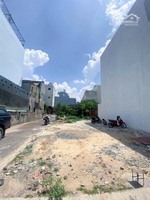 bán gấp lô đất hẻm xe hơi linh xuân 68m2 (4x17) vuông vức, sổ hồng công chứng ngay, giá hơn 4 tỷ