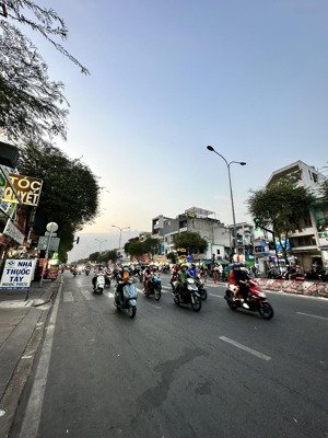bán nhà góc 2 mtkd lê trọng tấn, tân phú - dt: 6.5x14m (đủ lộ giới) 1 lầu - giá 15 tỷ