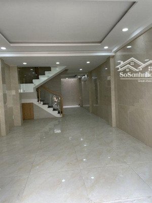 bán nhà (4x14m) hxh hoàng hoa thám, 5 tầng mới cứng vào ở ngay. gía 9tỷ5 thương lượng