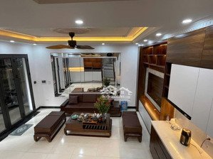 víp quá. tt cầu giấy - nhà đẹp xuân thuỷ - tặng full nội thất - ngõ thoáng - ở sướng - vuông vắn