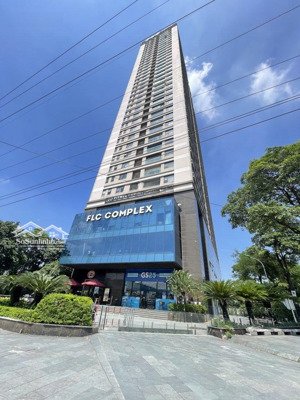 chung cư flc phạm hùng -70m -2 ngủ, 2wc - tầng giữa - full nội thất cơ bản, gần bến xe mỹ đình,