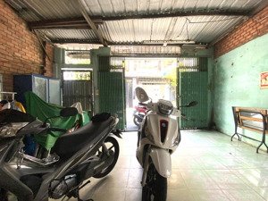 mặt tiền thụt nguyễn văn công, nhà nát (5.5 x 19)-oto vào nhà, chỉ nhỉnh 11tỷ-h. sang 