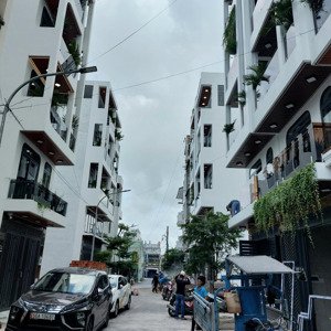 nhà mới tặng full nội thất, gần bệnh viện q12, 6,3 tỷ rẻ nhất khu vực