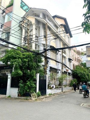 ngang 6m góc 2 mặt tiền số 436 đường ba tháng hai, quận 10.!!