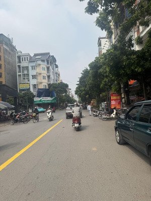 siêu khủng, mặt phố tô hiệu hà đông, dt 70m2 x 5 tầng mt6m .