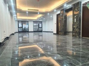 nhà phân lô kim mã ba đình thang máy,2 mặt ngõ,mặt tiền 6,2m,ngõ thông ô tô tránh,nở hậu, gần phố