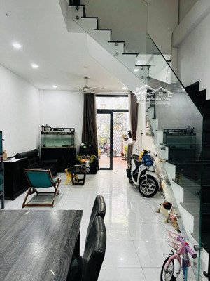 ngay tt hành chính quận - hẻm xe hơi p24 - 50m2 - 3 tầng đẹp - sổ nở hậu 4.5m - 7.x tỷ