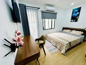 căn hộ full nội thất 45m2 trung tâm phú nhuận, ban công, gần ufm, iuh