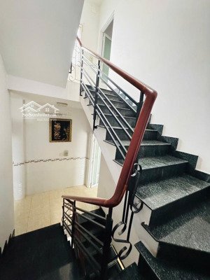 siêu hot, cần bán gấp nhà đẹp bình đông [p14, q8] dt: 51m2 (4.9 x 11m), 4t, 4pn, 3wc chỉ 5.95 tỷ