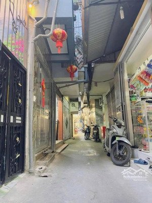 chính chủ cần bán !!! tt đống đa - 30m x 5 tầng 3pn chỉ 6,5 tỷ - 20m ra oto ngõ rộng, thoáng.