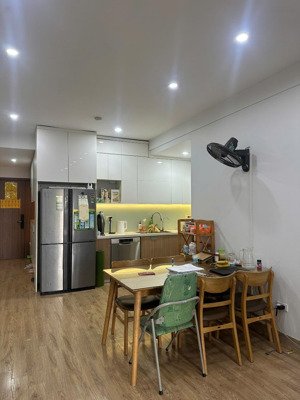 tôi- chính chủ cần bán gấp căn hộ 3 pn giá tốt nhất khu vực 89 phùng hưng