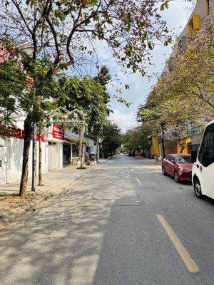 biệt thự mặt đoàn văn minh sau marie curie bt - 8 kđt việt hưng 166.6m2 3 tầng giá chỉ 39.5 tỷ