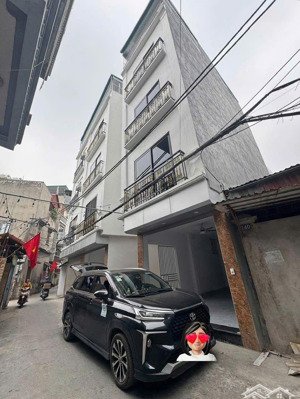 chủ cần tiền cần bán nhanh nhà 4,5 tầng kiến hưng hà đông trong tháng này