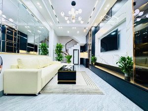 nhà võ chí công, ngõ to gần ô tô tránh, thông lạc long quân, di chuyển sân bay tiện lợi, 38m2*5t