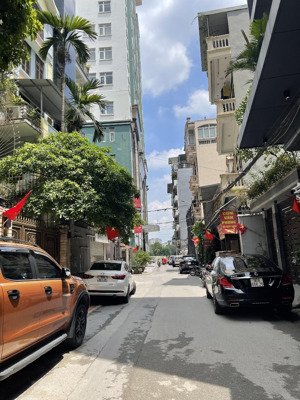 bán nhà phố kim mã, dt 48m, 5 tầng, 14.2 tỷ