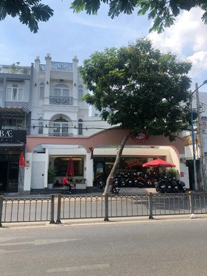 án nhà siêu khan hiếm mt kênh tân hóa - tân phú - ( 14x18 ) - 4 tầng - hdt 90tr/th -bán 35 tỷ