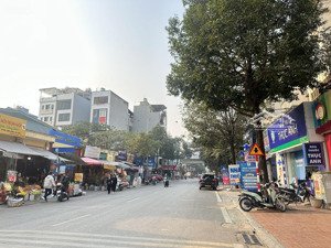 giảm 1,5 tỷ liền kề văn phú 80m², 4,5 tầng, ngay gần chợ, trường học, kinh doanh, nhỉnh 18,x tỷ"