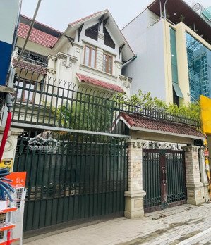 còn bán_siêu biệt thự_mặt đường phố lạc long quân llq, mặt tiền 9m_nở hậu_200m ra hồ tây_cạnh lotte