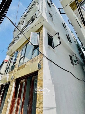 phú diễn nhà 5 tầng - thang máy - lô góc 2 mặt thoáng - 43m2 - ô tô đỗ cửa - giá 9.755 tỷ