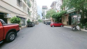 nhà phố nghĩa đô-quận cầu giấy-vỉa hè-kinh doanh-ô tô tải tránh đỗ-100 m2-3 tầng-mặt tiền 8m5