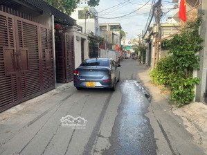 ngay phạm văn đồng !nhà sẵn kết cấu ở ngay(4x12m) hxh 5m lê quang định. gía 7tỷ8 còn thương lượng