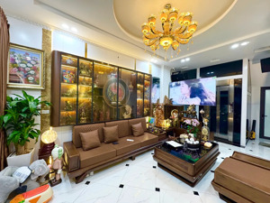 chỉ 6,2 tỷ, sở hữu ngôi nhà, 38m2, 5 tầng, đẹp xuất sắc ngay chợ hoa vạn phúc, hà đông