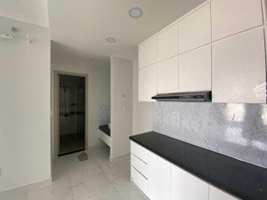 bán nhanh căn hộ sẵn sổ 1pn có nội thất cơ bản công chứng liền cho khách