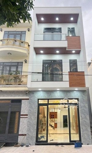 nhà ngợp hẻm 6m cách mạng tháng tám-tân bình-shr giá5tỷ-60m2-1t2l-3pn2wc, lh gặp phương