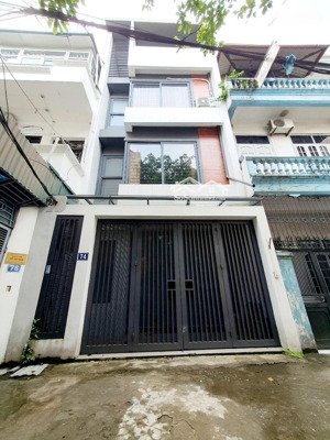 siêu phẩm ngọc lâm ngõ vip nguyễn văn cừ gara g63 vượng khí sân để 6 ô tô full nội thất