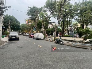 bán căn nhà giá tốt nhất kdc himlam mt đường 2 khu himlam, view công viên. cách hd2 vài bước chân