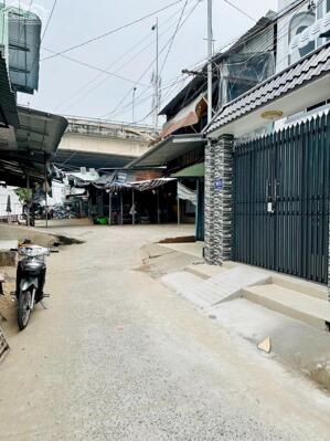 Bán Nhà Lầu Hoàn Công Ngay Chợ Cái Răng, Cần Thơ