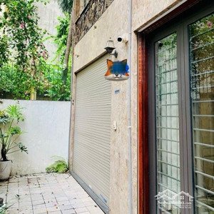 bán nhà đẹp nội thất xin gần hồ tây