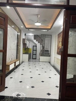 ở ngay! bán nhà an dương vương, tây hồ 30m2, 6t, mt3.2m, 7.2 tỷ, gần ô tô tránh, nhà thoáng đẹp