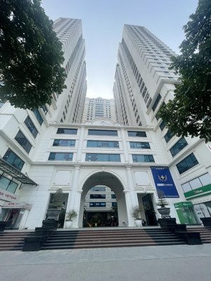 bql tòa nhà central field 219 trung kính cho thuê văn phòng, diện tích từ 206m2 đến 557m2.