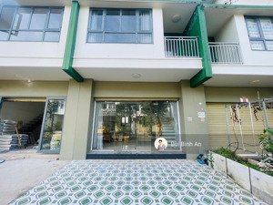 bán căn shophouse oasis bến cát, nhà 2 tầng 80m2 full thổ cư, đã hoàn thiện, sẵn hđ thuê 6tr