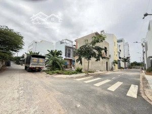 bán gấp nền tại vườn lài, đầu tư, cho thuê, 12triệu/tháng, 250m2, giá 2tỷ5, gần chợ , đường 7m.