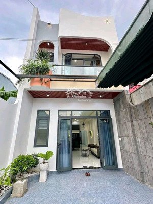 vợ chồng tôi bán nhà giá 2tỷ850/66,2m2 đường 5,8m hồ văn huê - phường 9 - phú nhuận, cho thuê 18tr