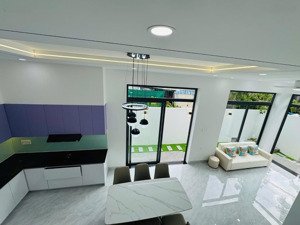 bán nhà 2 tầng tại phường tây nha trang giá 3 tỷ 3 với diện tích 90 m ngang 7,46 m cách tttp 7 km