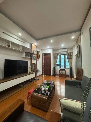 nhà đẹp - dân xây chắc chắn - oto tránh - kinh doanh - 2 thoáng - dân trí cao