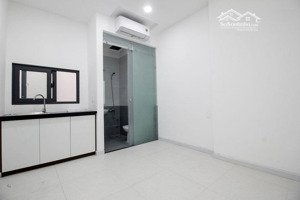 phòng mới sạch sẽ , vân tay ra vào tự do đường ba vân gần etown