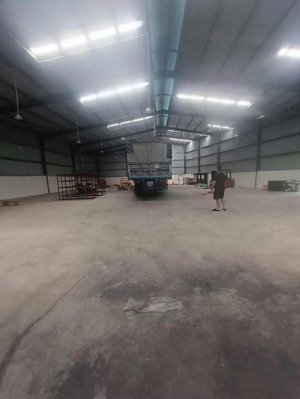 cho thuê 2000m nhà xưởng tttp bắc ninh